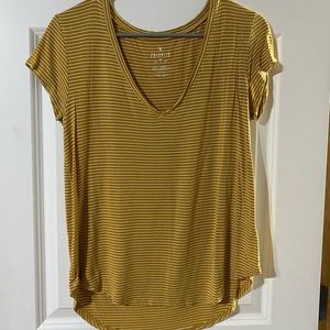 american eagle tshirt